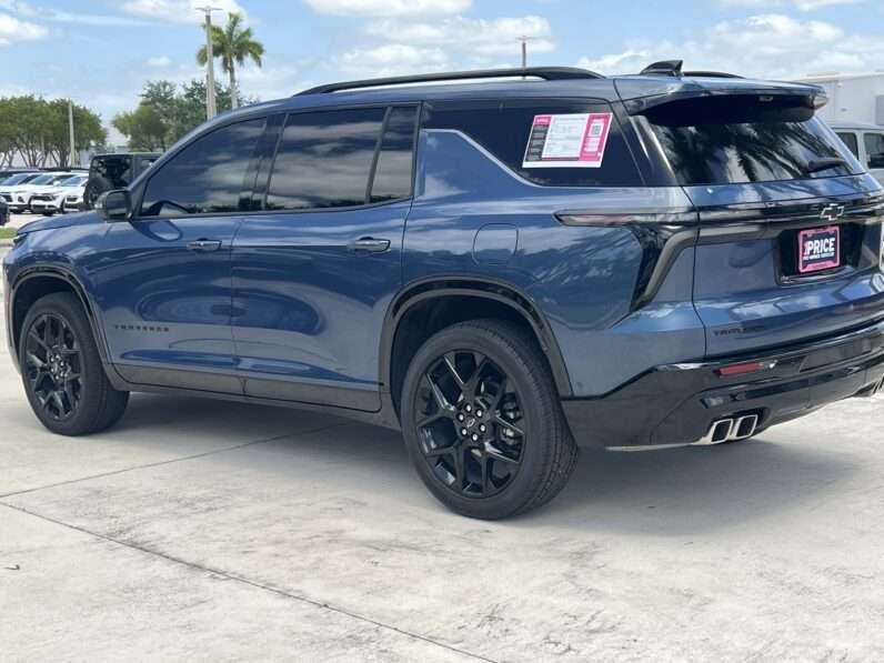 Pre-Owned 2024 Chevrolet Traverse FWD RS Sport Utility